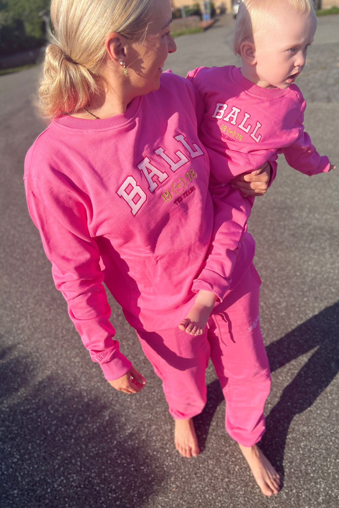 Ball X Molly&My - Baby Sweatsuit L. Taylor - Bubblegum Sweatshirts