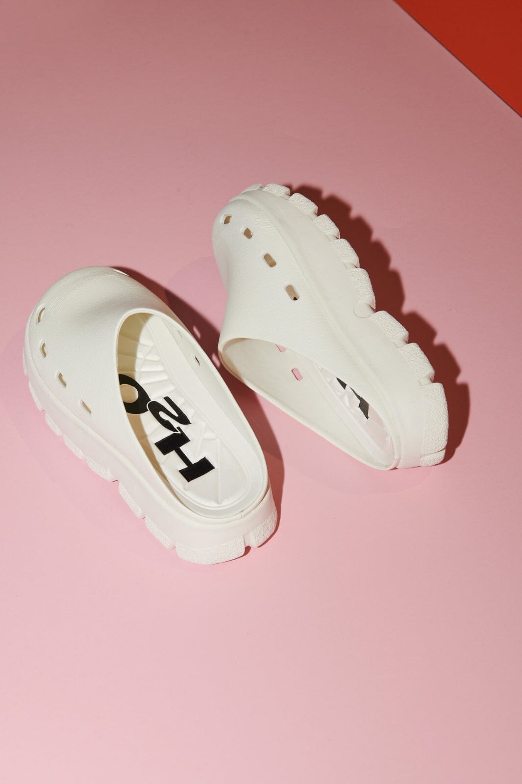 Forudbestilling - H2O - Trek Closed Sandal - 1008 Cannoli Cream Sandaler