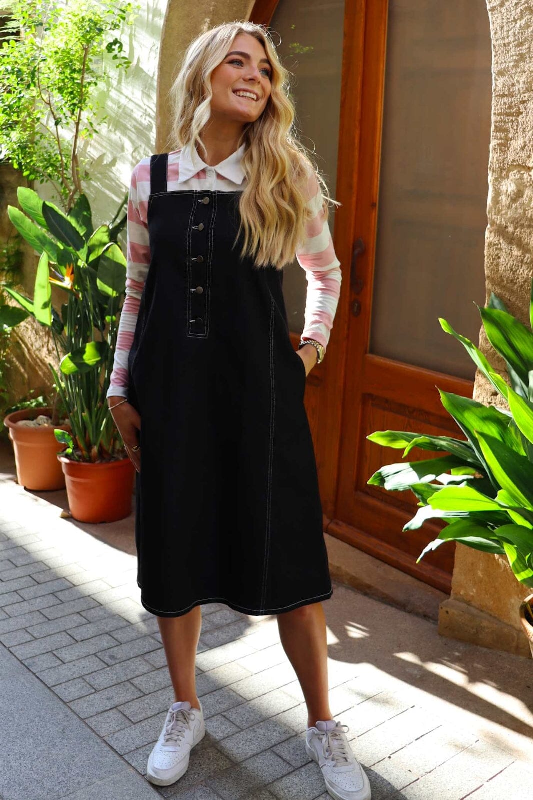 Forudbestilling - Liberte - Asta-Overall-Spencer 22152 - Black Denim Kjoler