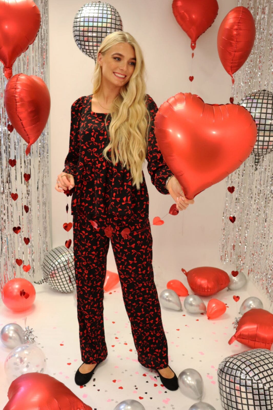 Forudbestilling - Liberte - Cecilie-Pants 22131 - Black Red Bow Bukser