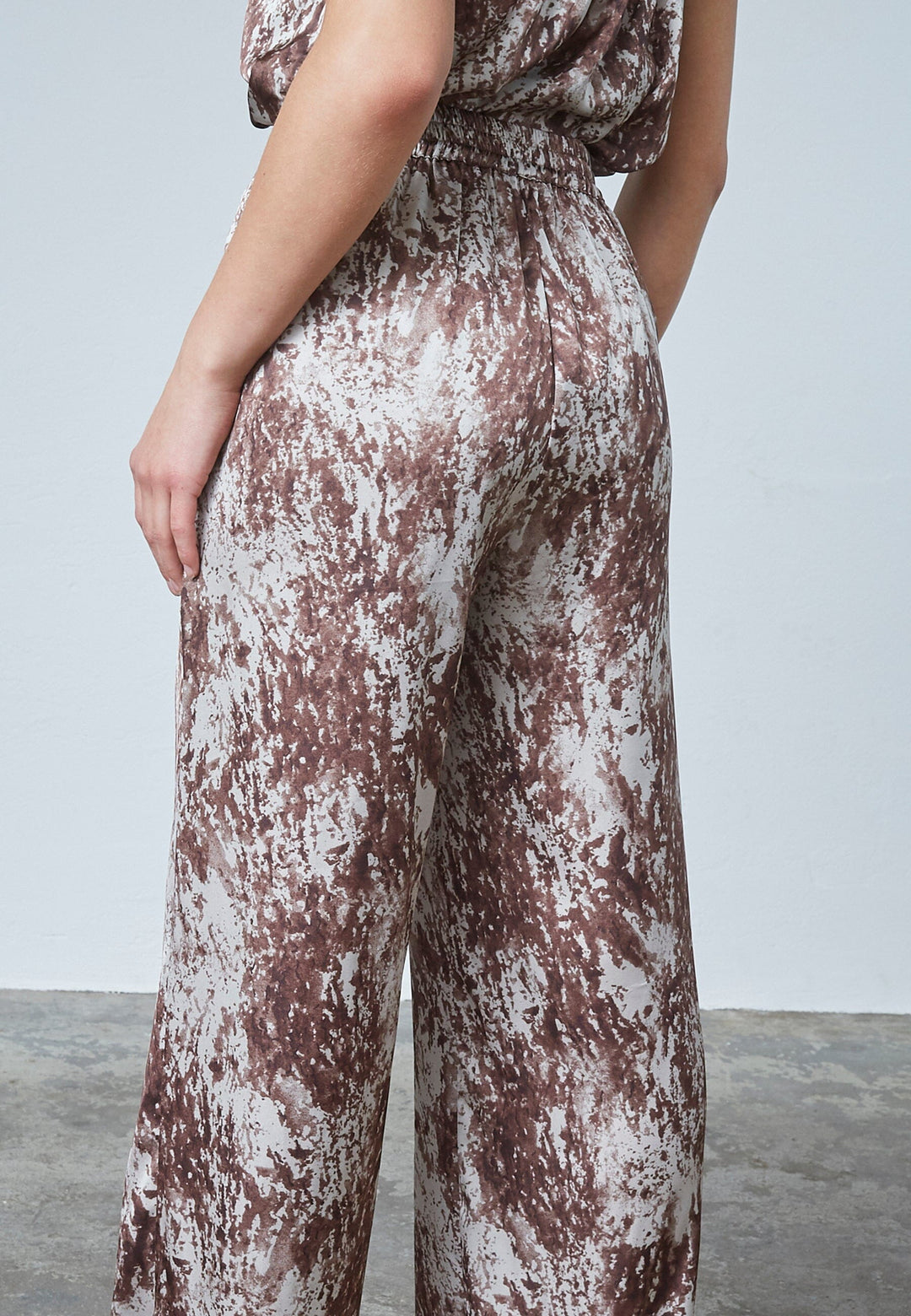 Forudbestilling - Love & Divine - Love1024-45 18924 - 800 - Brown Graphic Bukser