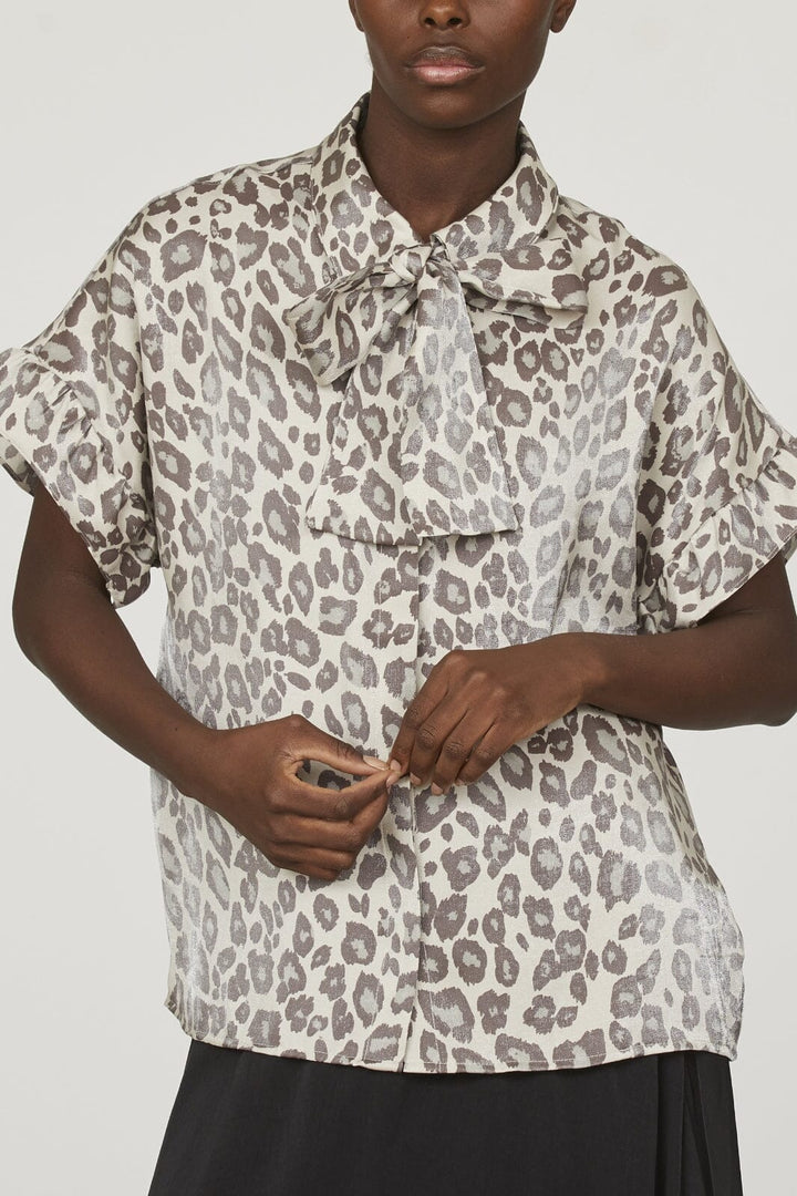 Forudbestilling - Love & Divine - Love1144-2 - 845 Faded Leo Toppe