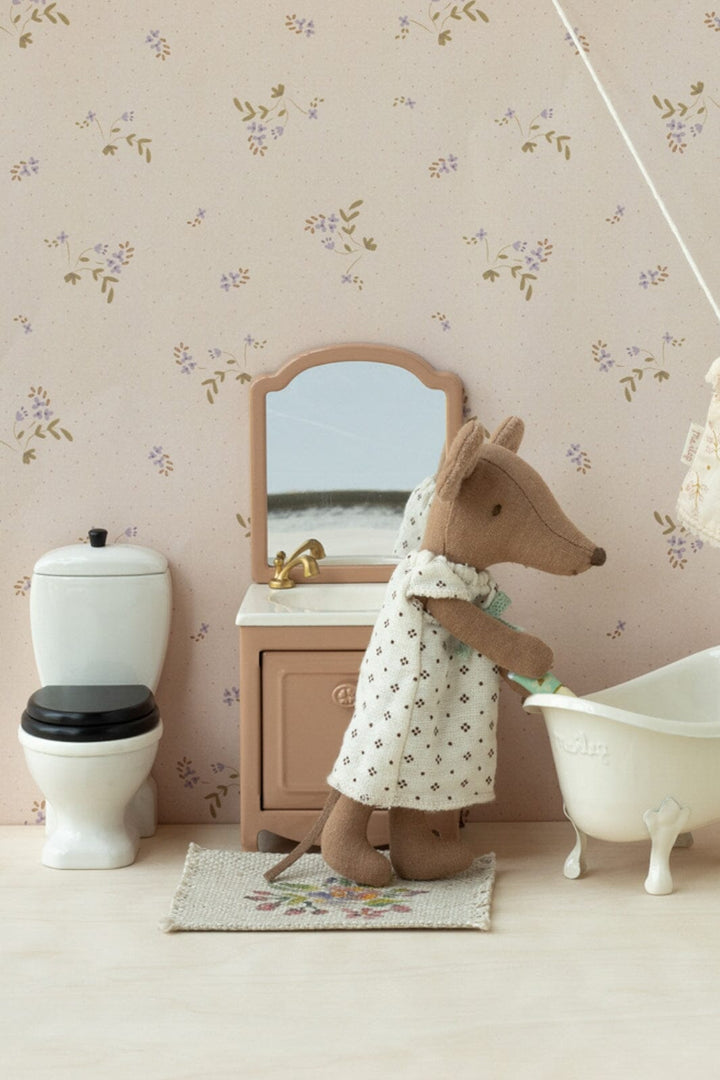 Forudbestilling - Maileg - Baderumsmøbel, Mus, Mørk Pudder Legetøj