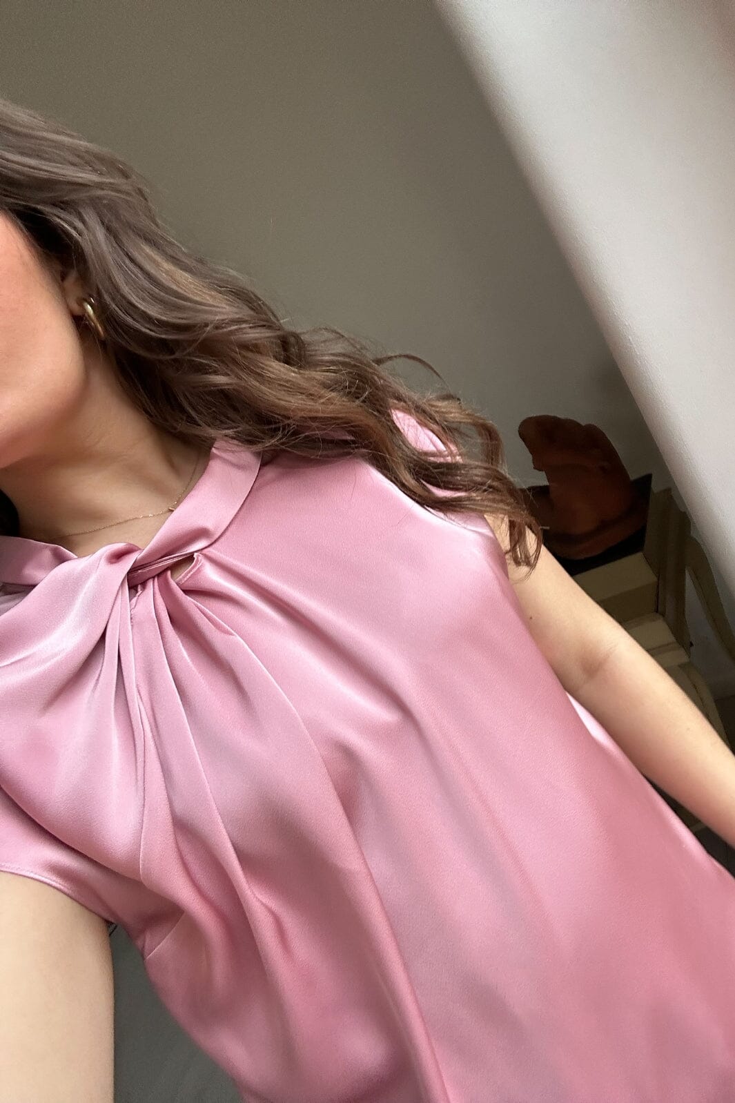 Forudbestilling - Neo Noir - Fleur Drapy Satin Blouse - Light Pink Toppe