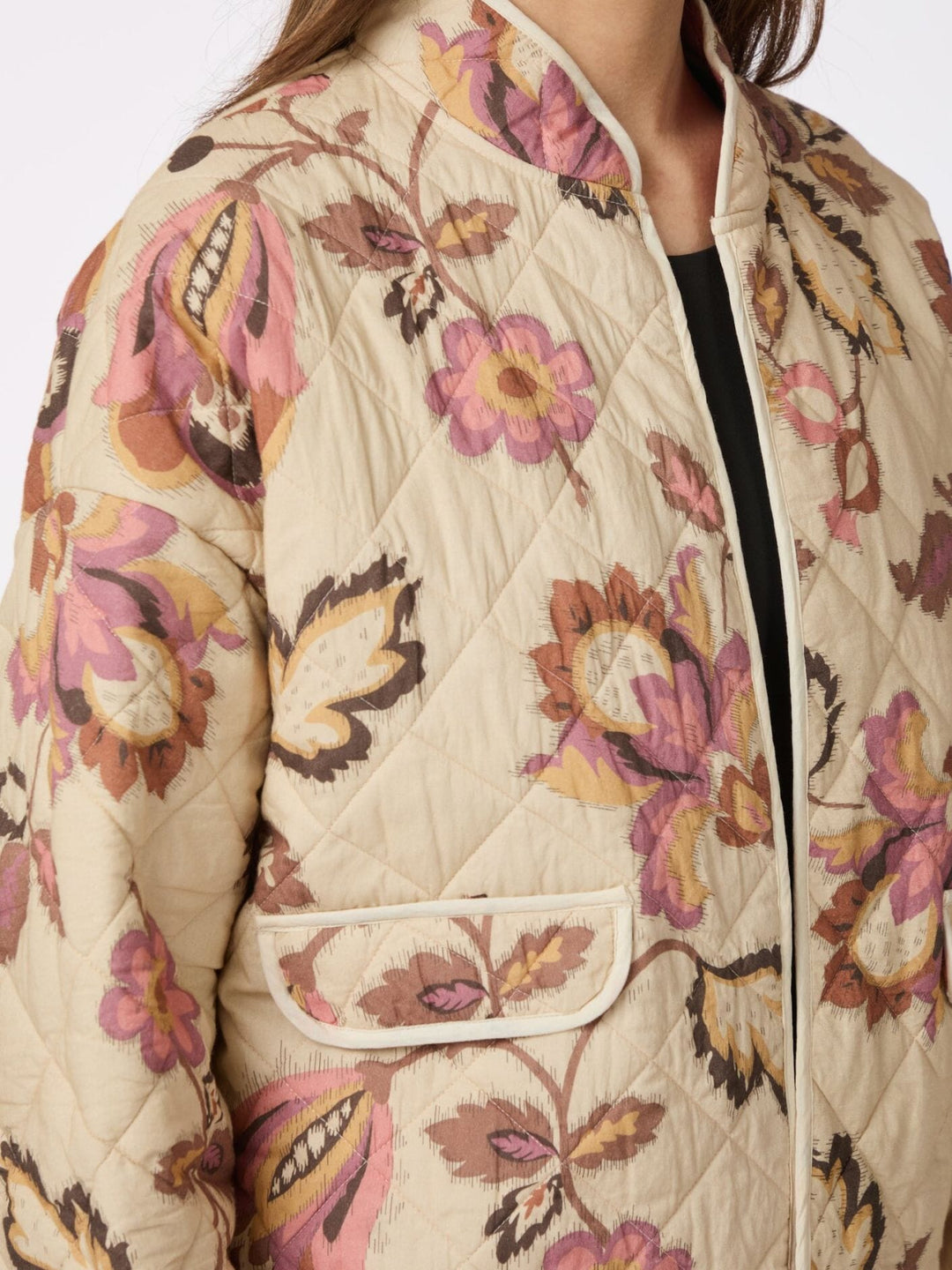 Forudbestilling - Neo Noir - Hema Floral Trail Quilt Jacket 162625 - 165 - Rose Jakker