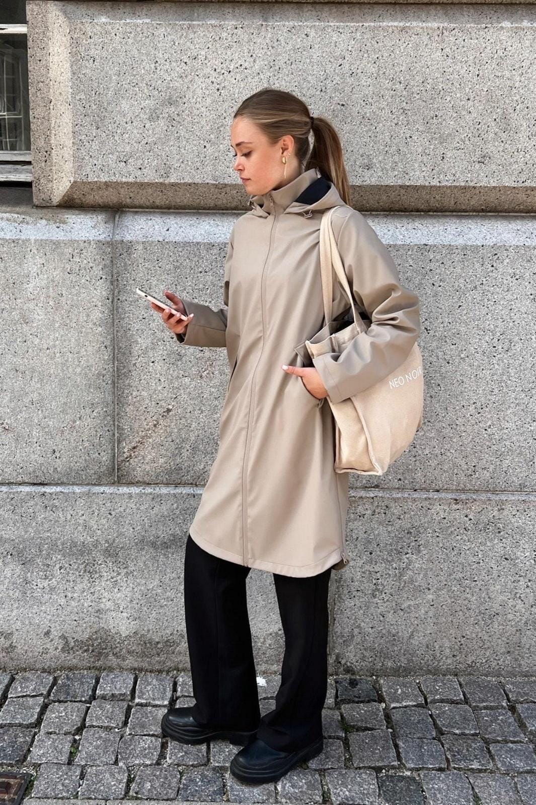 Forudbestilling - Neo Noir - Rocco C Jacket - Taupe Jakker