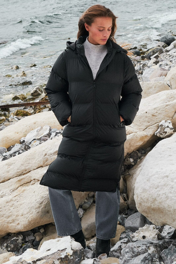 Forudbestilling - Neo Noir - Viviana C Puffer Jacket - Black Jakker