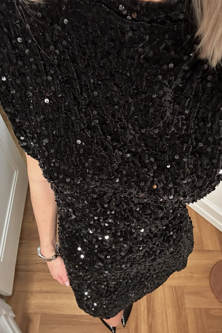 Forudbestilling - Noella - Kali Dress - 004 Black Kjoler