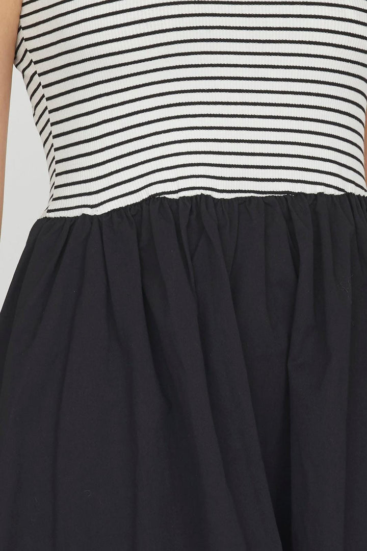 Forudbestilling - Sisters Point - Grace-Dr1 - 003 Black/Stripe Kjoler