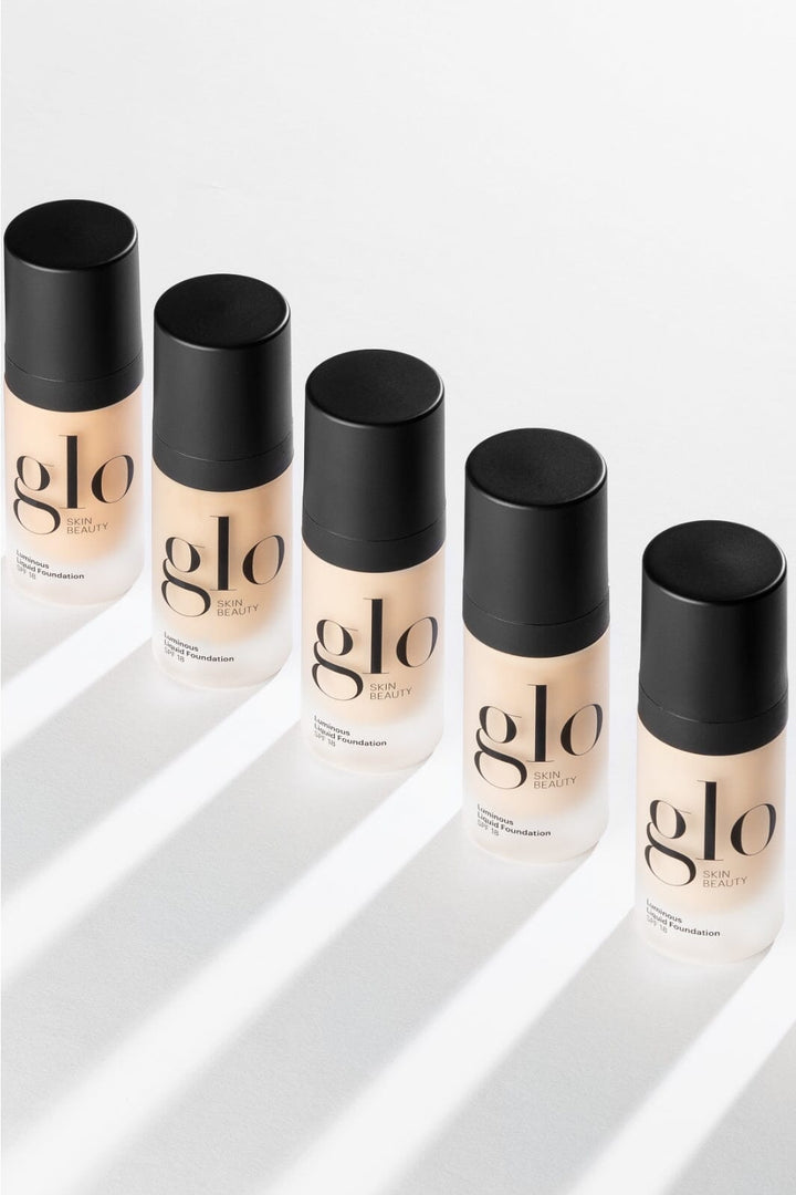 Glo Skin Beauty - Glo Luminous Liquid Foundation SPF 18 - Porcelain, 30 ml Foundation