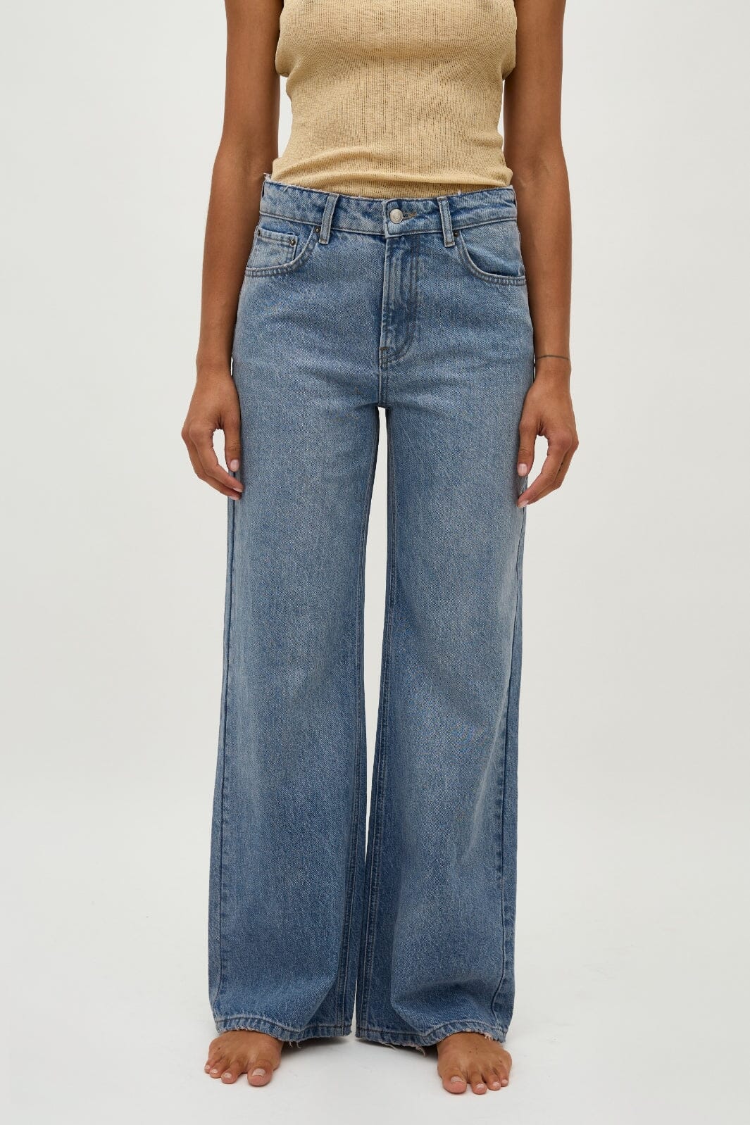 Global Funk - Amarillo-G - P59 Light Blue Brushing Jeans