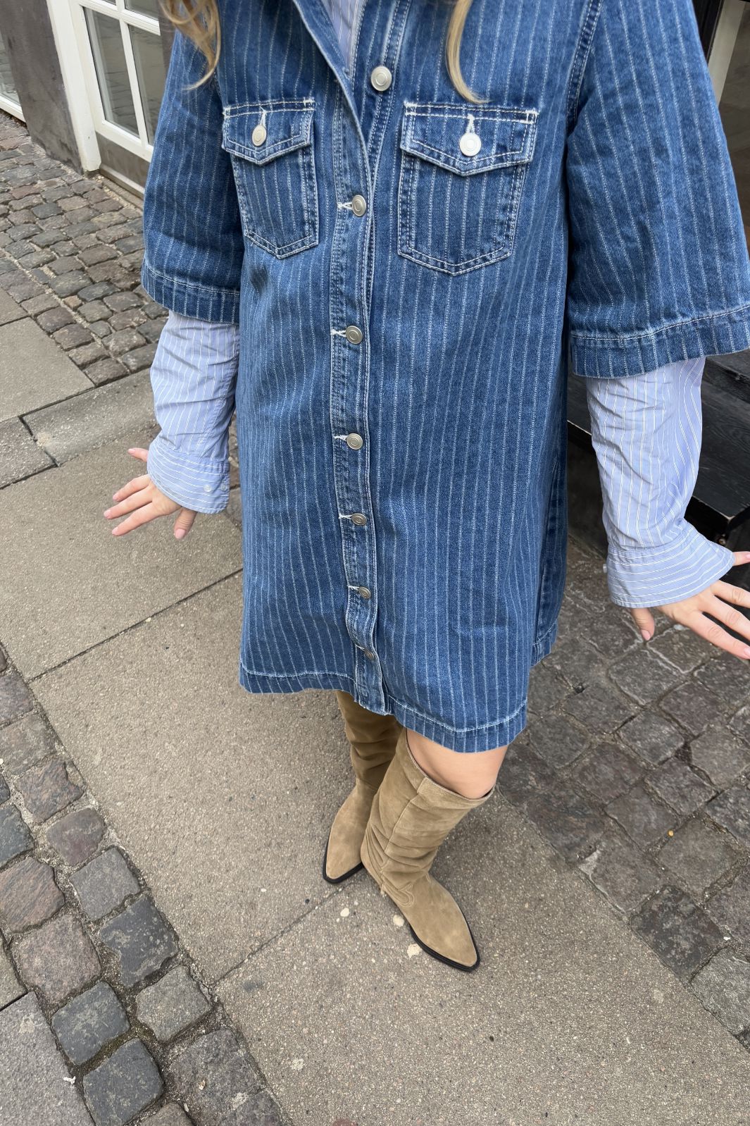 Global Funk - Mira-G - P52 Midt Blue Stripe Kjoler