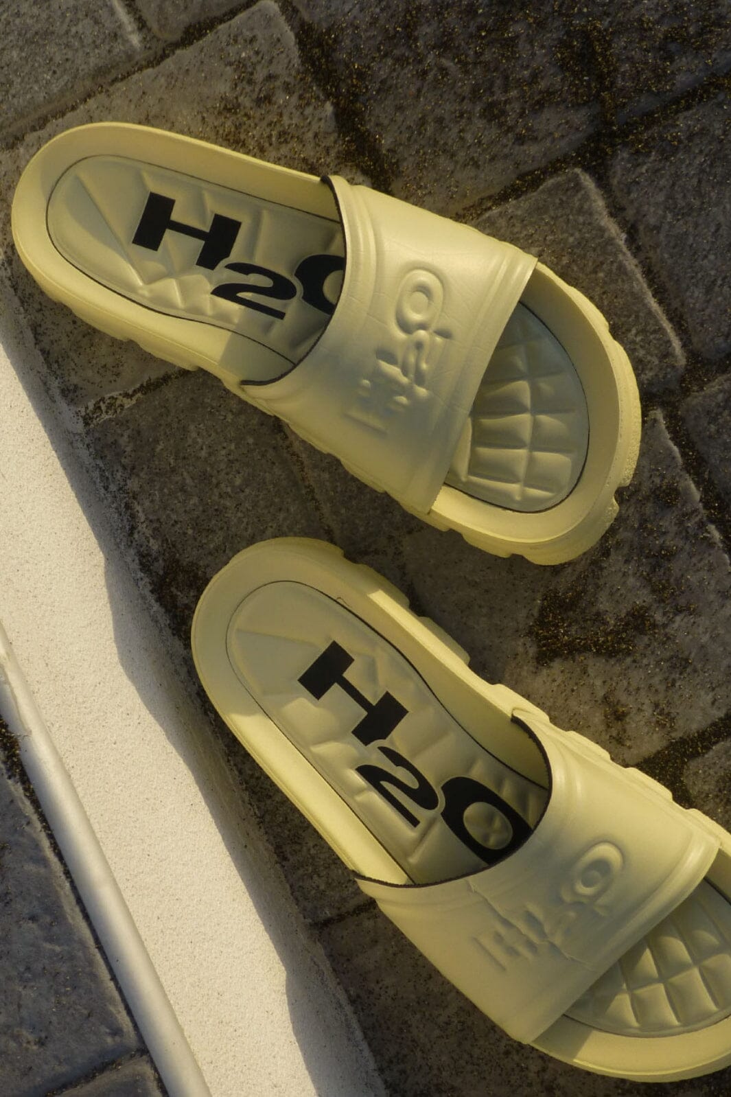 H2O - Trek Sandal - 5040 Light Yellow Sandaler