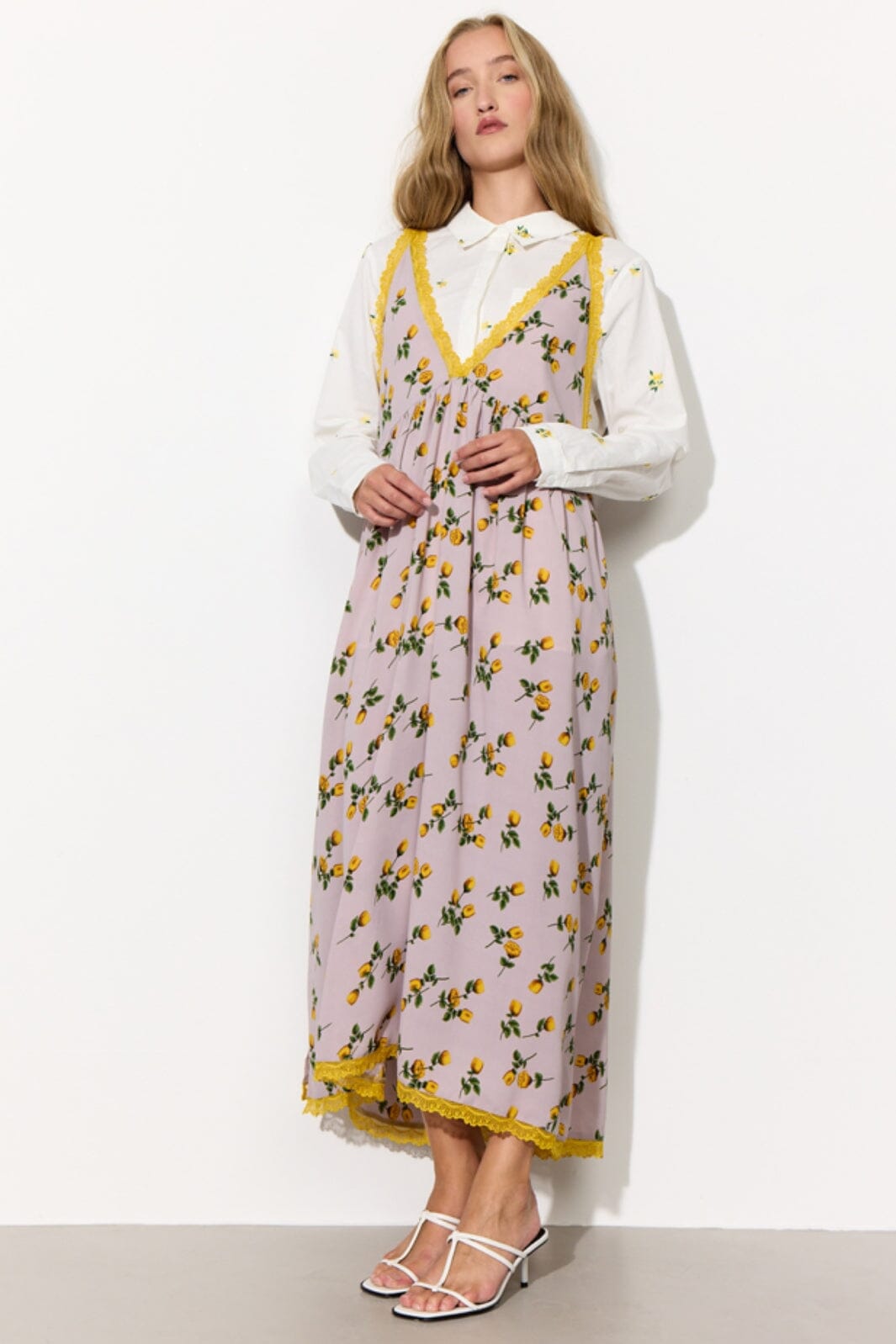 Hunkøn - Lisa Dress - Yellow Lace Kjoler