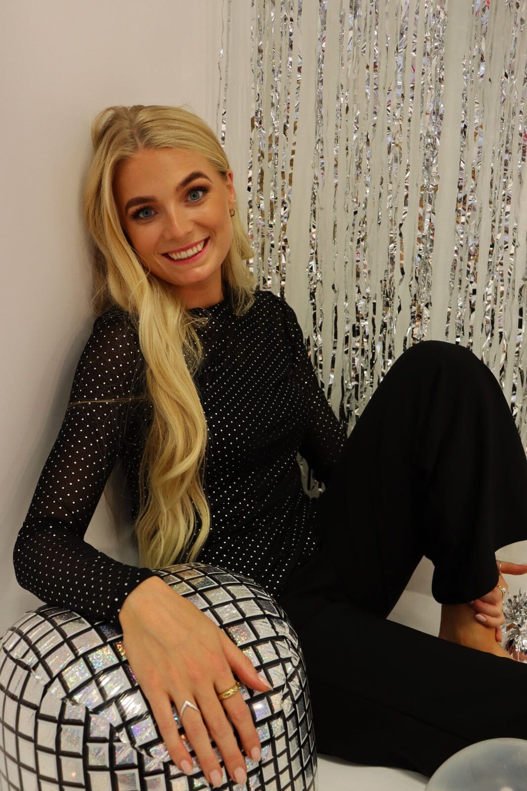 Liberte - Mesh-Ls-Sparkle-Tshirt 22134 - Black Silver Dot Bluser