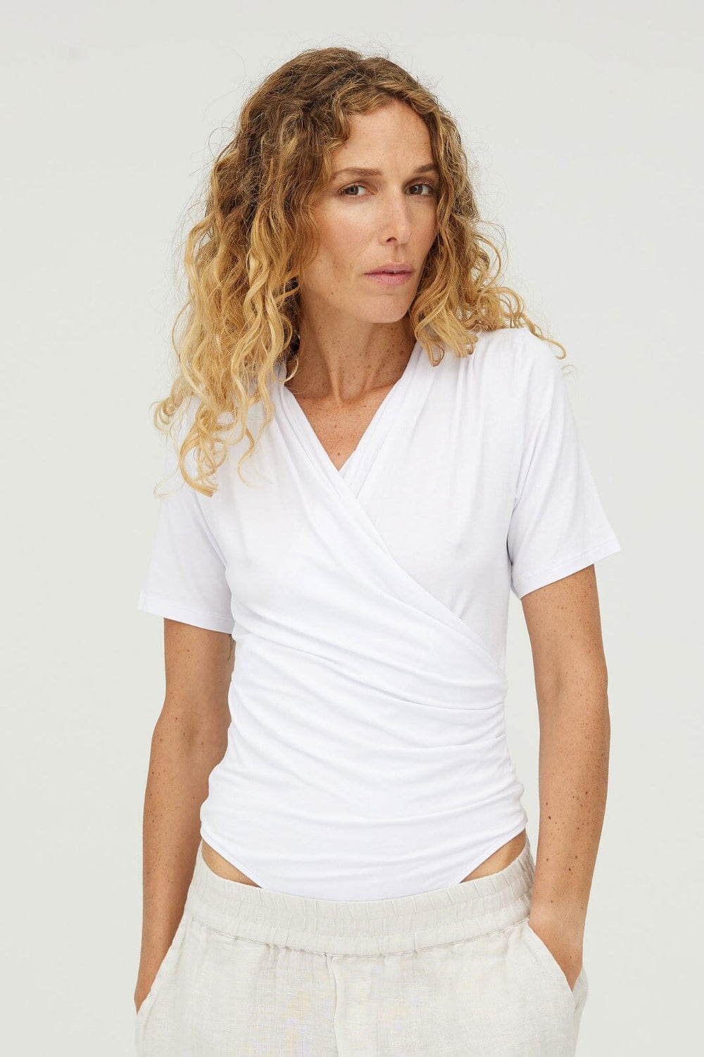 MbyM - Lione SS-M - Optical White Bluser