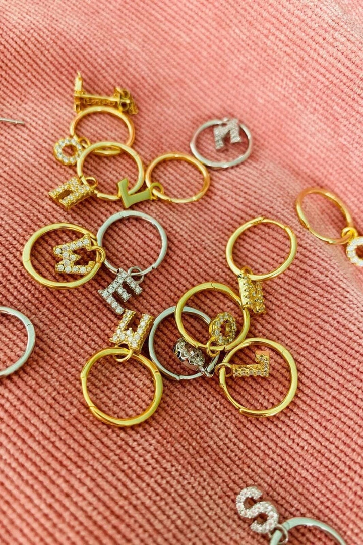 Mellow Moon - Kreol Bogstav Ørering - Forsølvet Øreringe