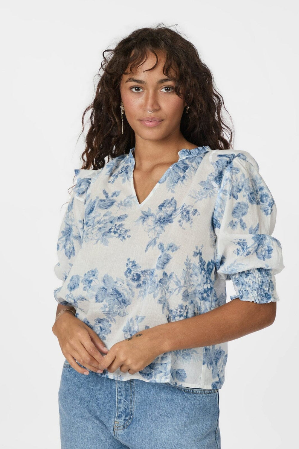 Neo Noir - Davina Flower Flow Blouse 165883 - 145 - Light Blue