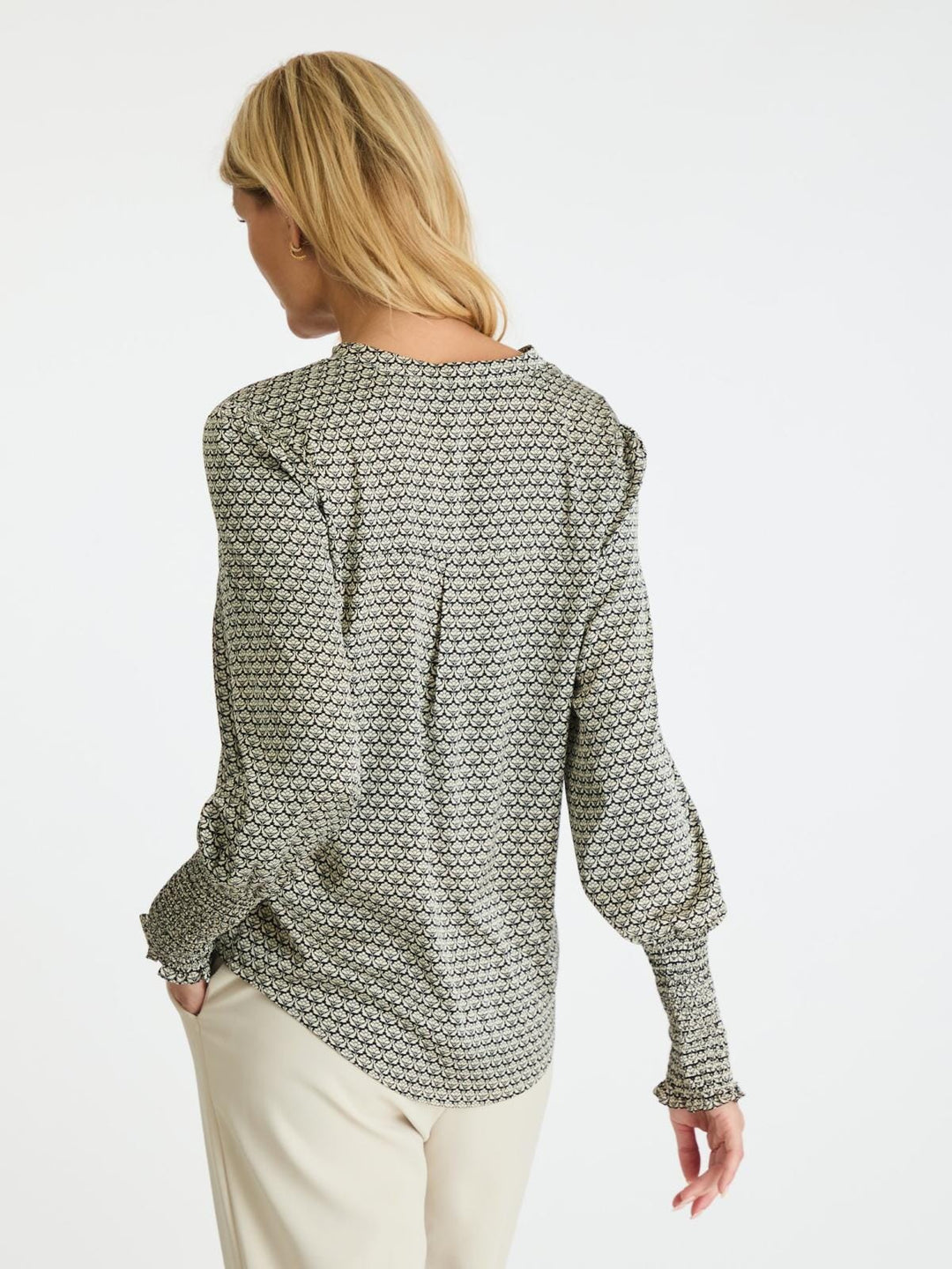 Neo Noir - Landa Graphic Pattern Blouse - Black Bluser