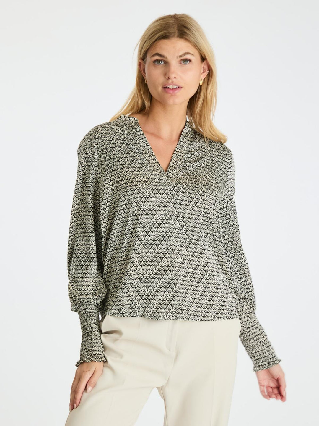 Neo Noir - Landa Graphic Pattern Blouse - Black Bluser