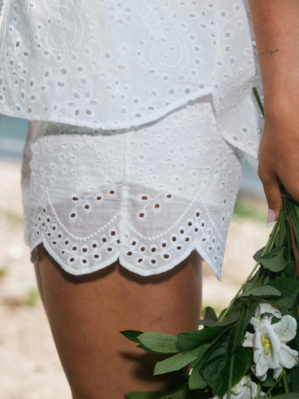 Neo Noir - Senna Embroidery Shorts 165257 - 120 - White Shorts