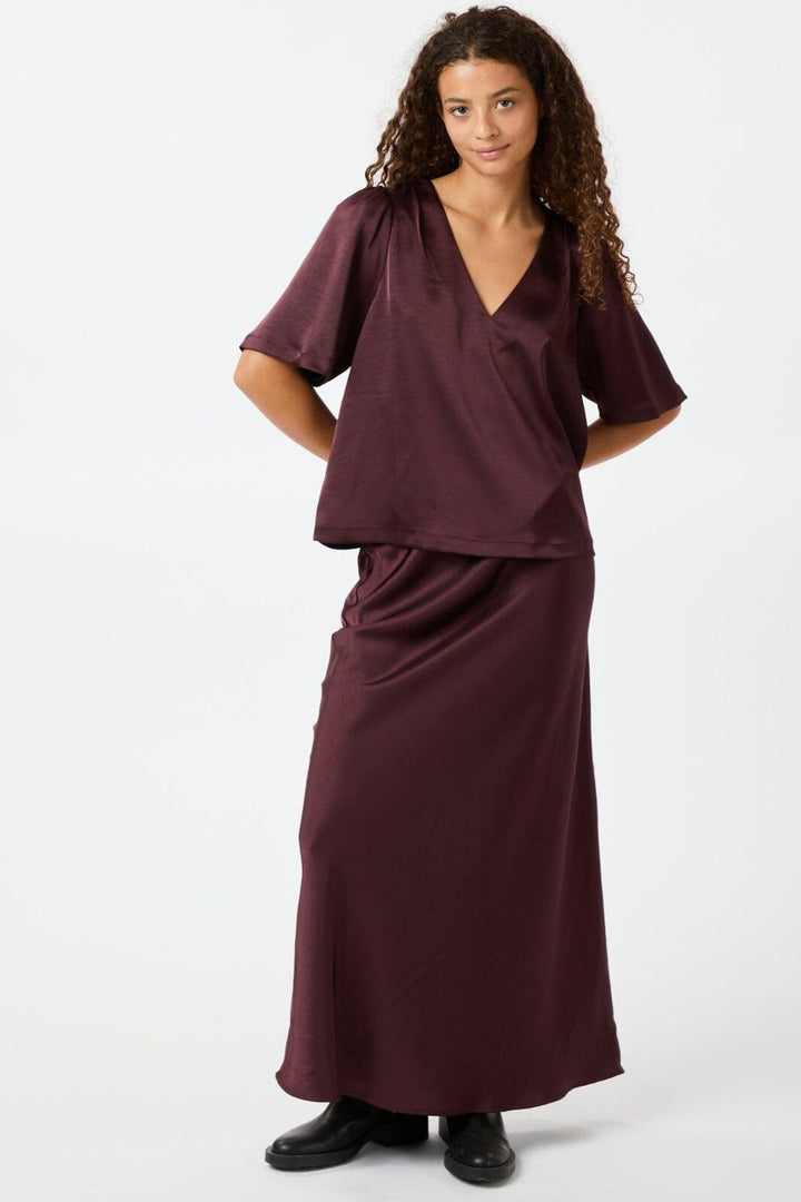 Neo Noir - Vicky Heavy Sateen Skirt 159588 - Burgundy Nederdele