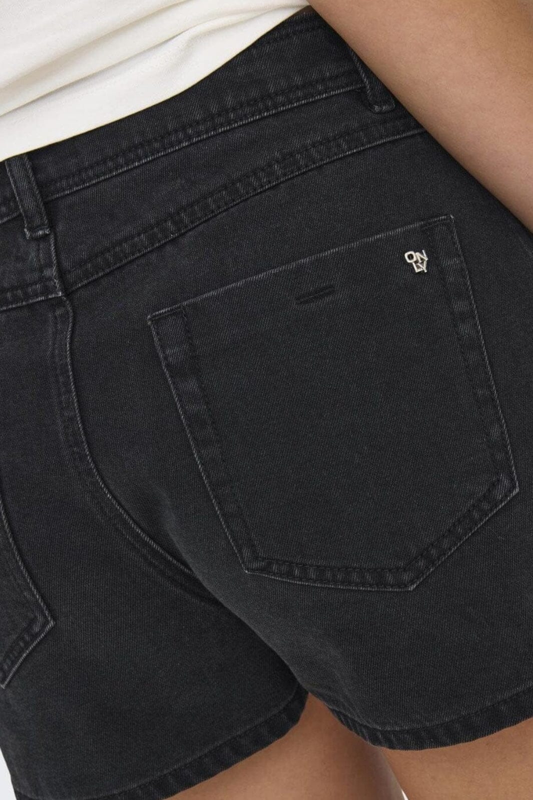 Only - Onllesly Reg Lb Skort - 4731030 Washed Black