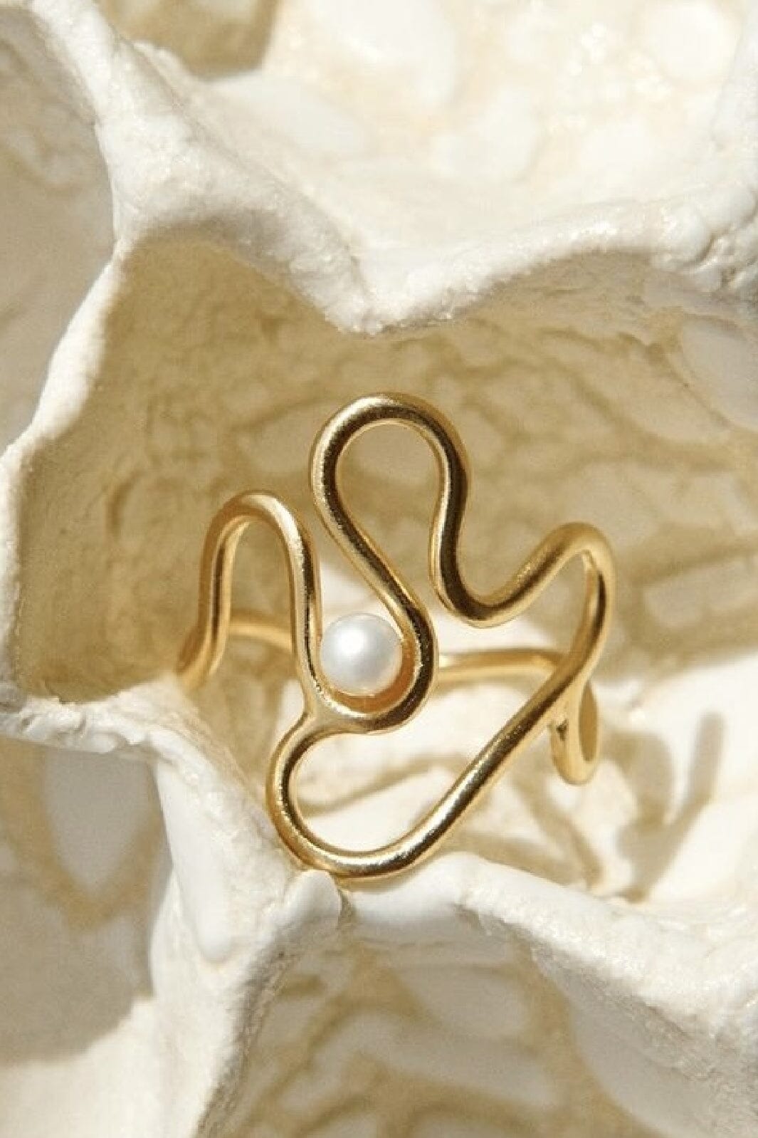 Pernille Corydon Jewellery - Bay Pearl Ring - Gold Plated Ringe