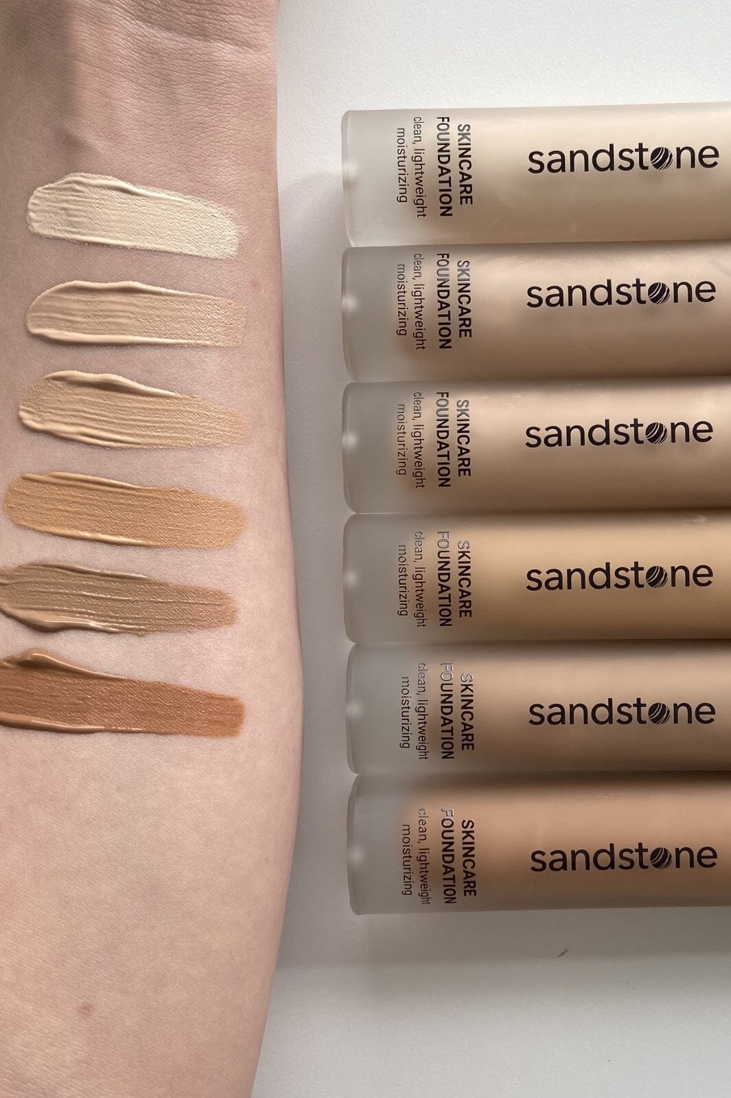 Sandstone - Skincare Foundation 102 Light 104051 - 102 Light