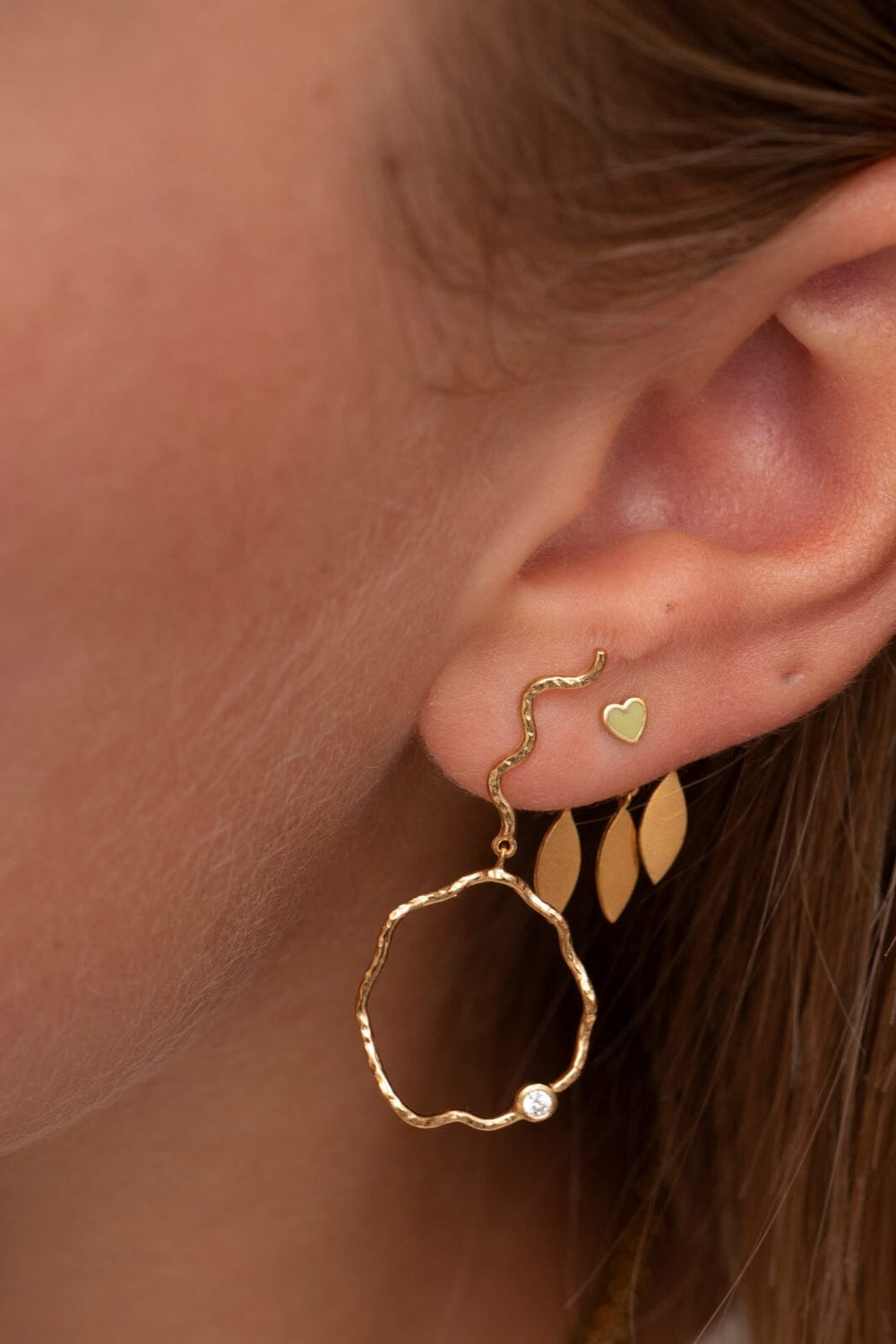 Stine A - Dancing Three Leaves Behind Ear - Gold - 1158-02-S Øreringe