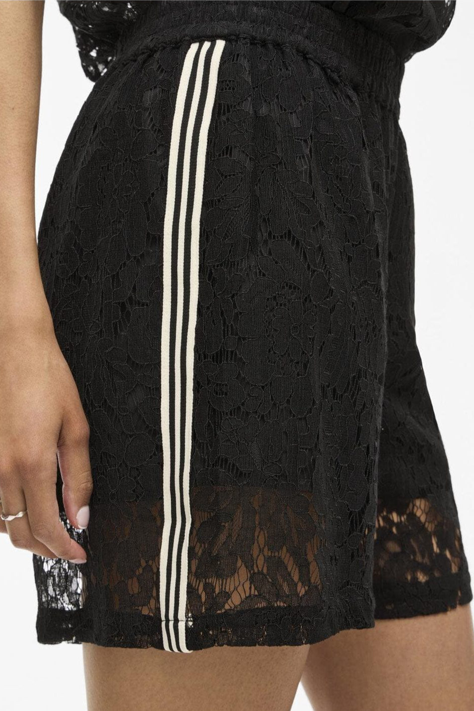 Vila - Violine Lace Shorts /Ln - 4981494 Black