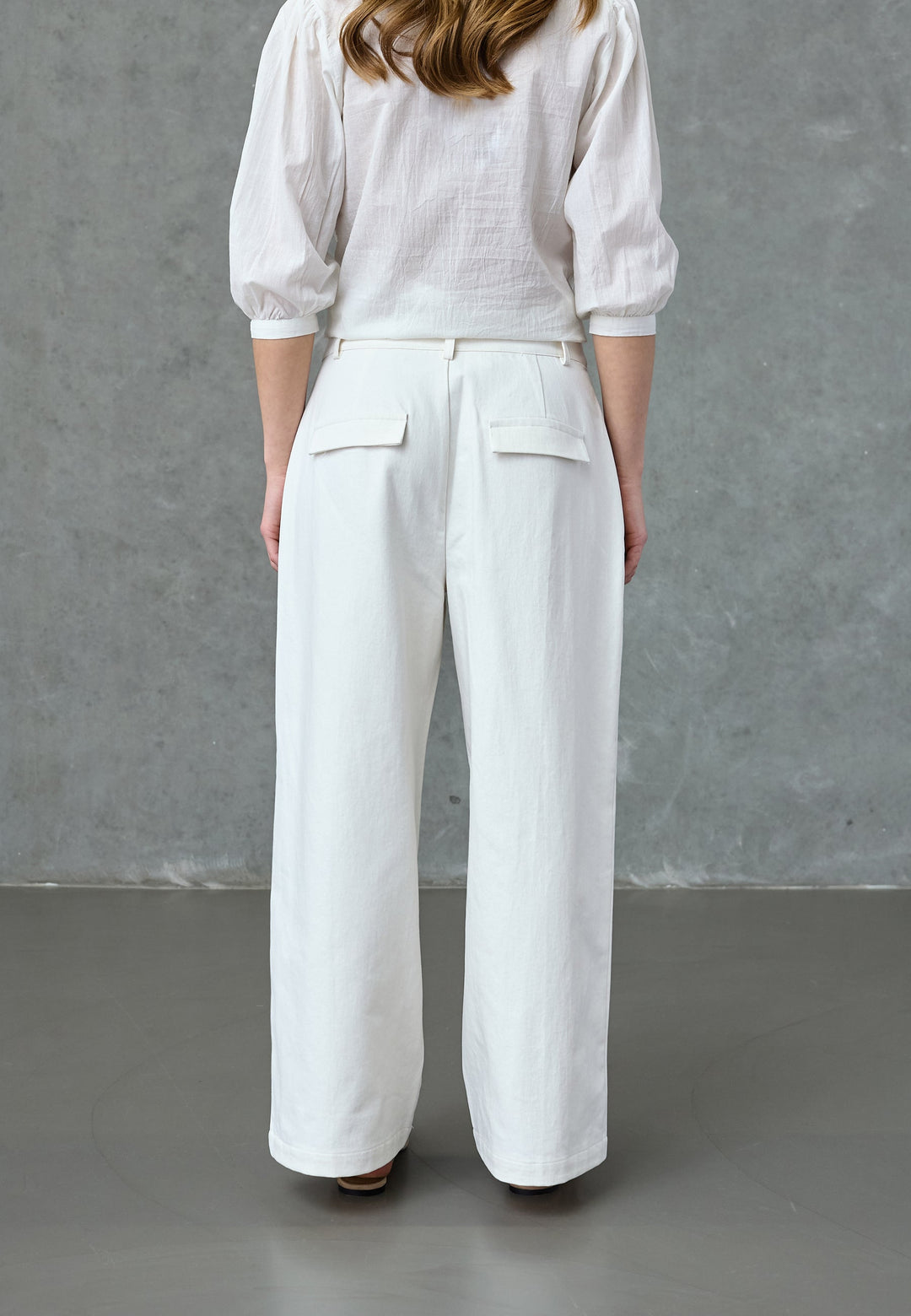 Love & Divine - Love1534 19824 - 115 - Cream