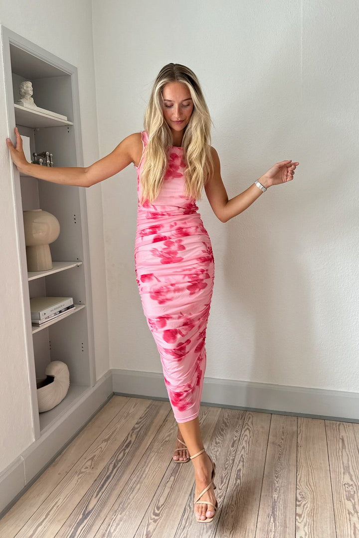 Ennakkotilaus - BYIC - Miraic Mesh Dress - apfp Abstract Pink Flower Print