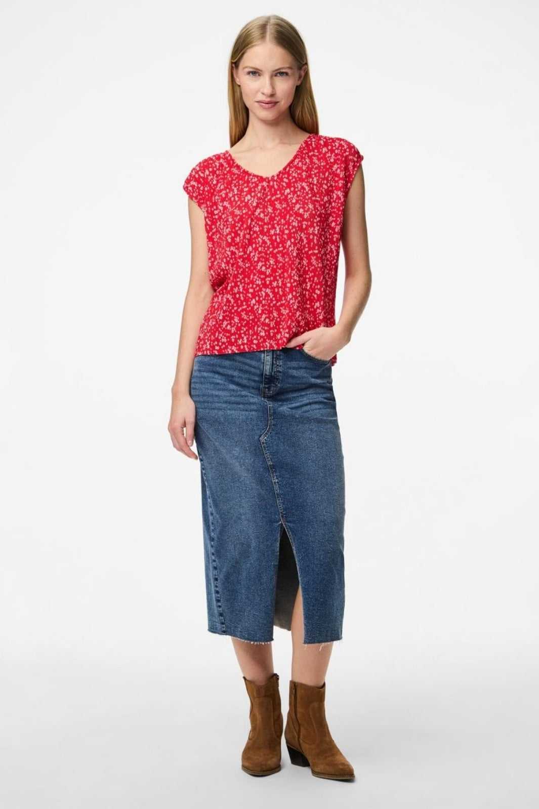 Forudbestilling - Pieces - Pcflora Ss V-Neck Top - 4699179 Lollipop Small Flower