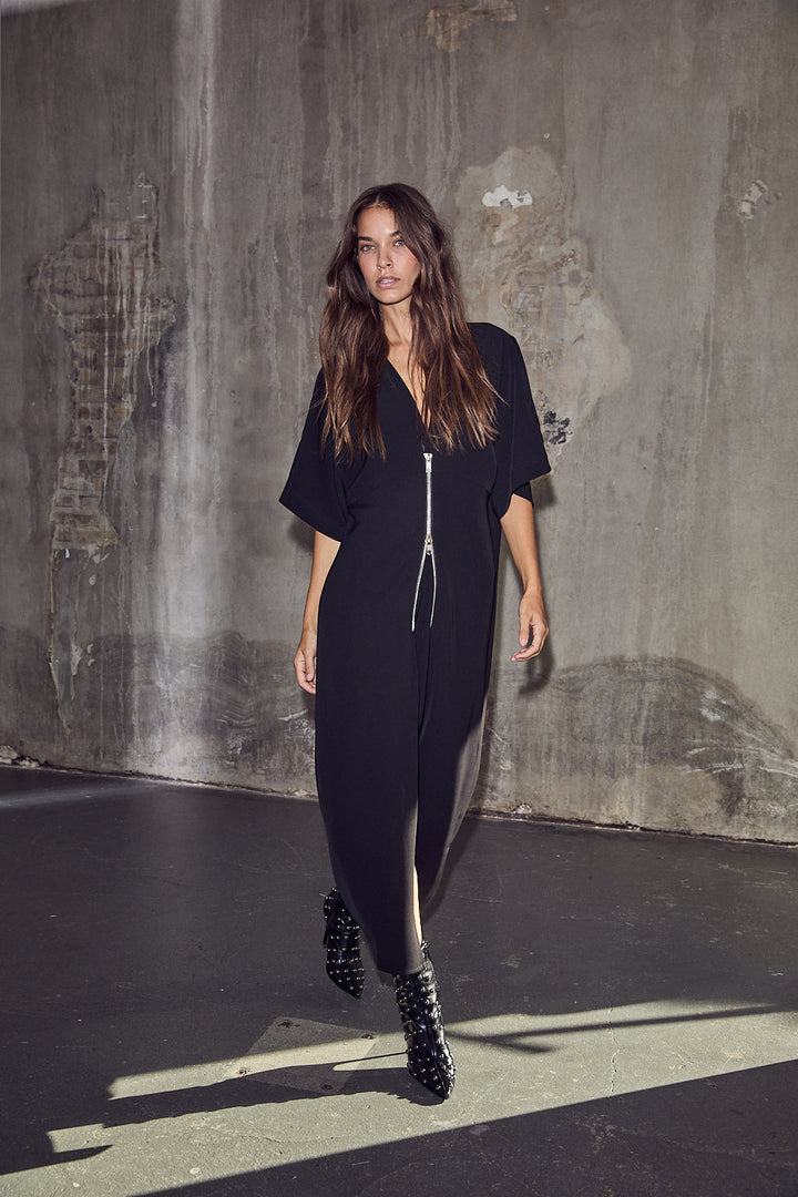 Haute L'Amitié - Satari Zip V Dress HL10512 - Black