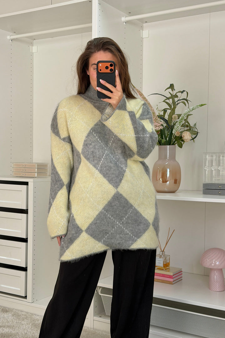 A-bee - Yamina Knit - Light Yellow Strikbluser 