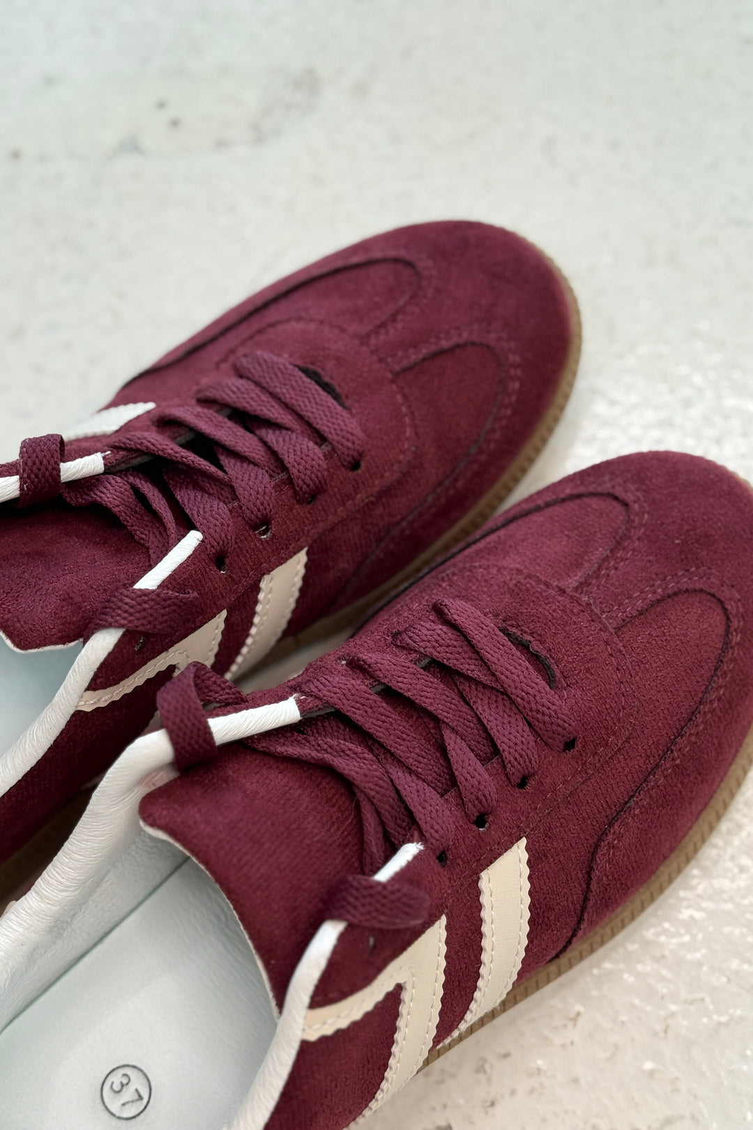 Bloom - Amira - Burgundy Sneakers 