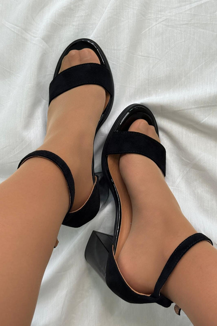 Bloom - Norah Sandaler - Black Sandaler 