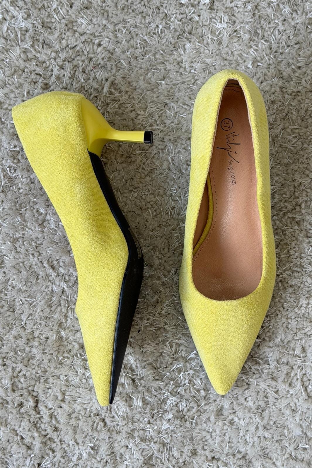 Bloom - Thistle Stiletto - Yellow Stiletter 