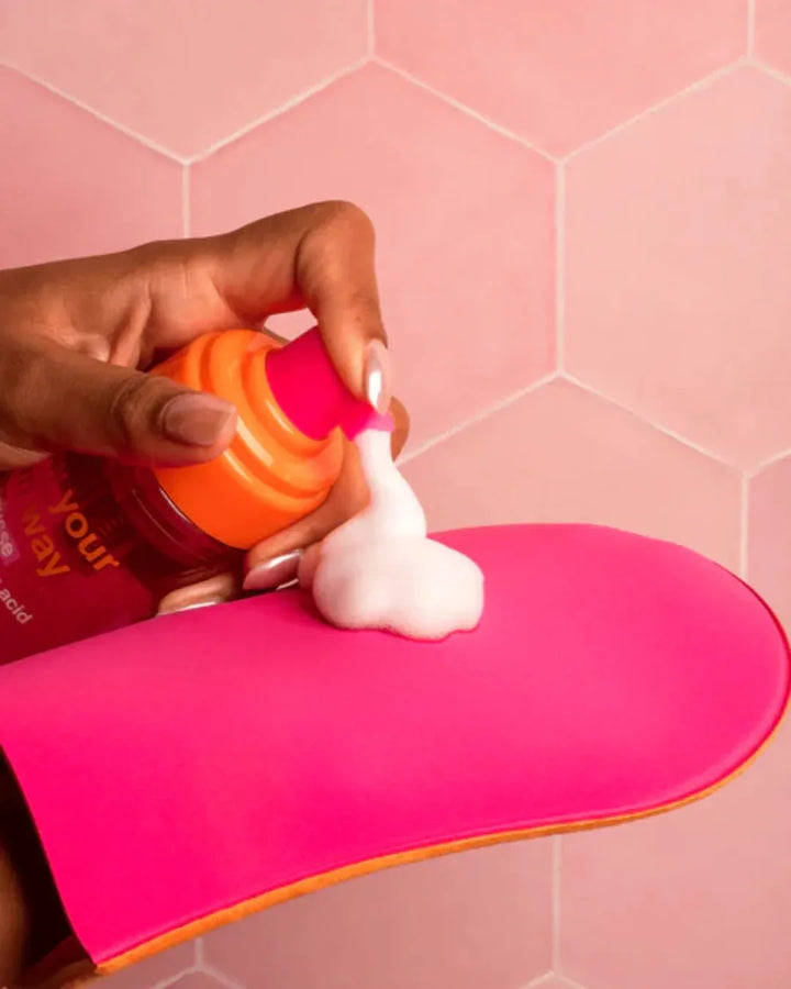 B.tan - Glow Your Own Way - Mousse Selvbruner 