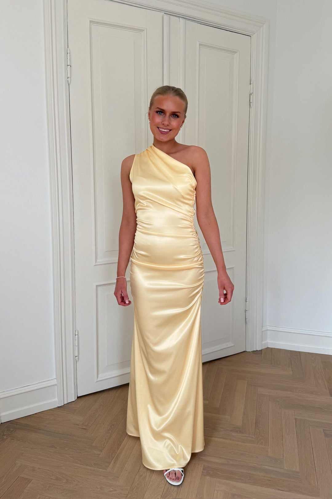 BYIC - Andreaic Satin Dress A25124 - Butter Yellow Kjoler 