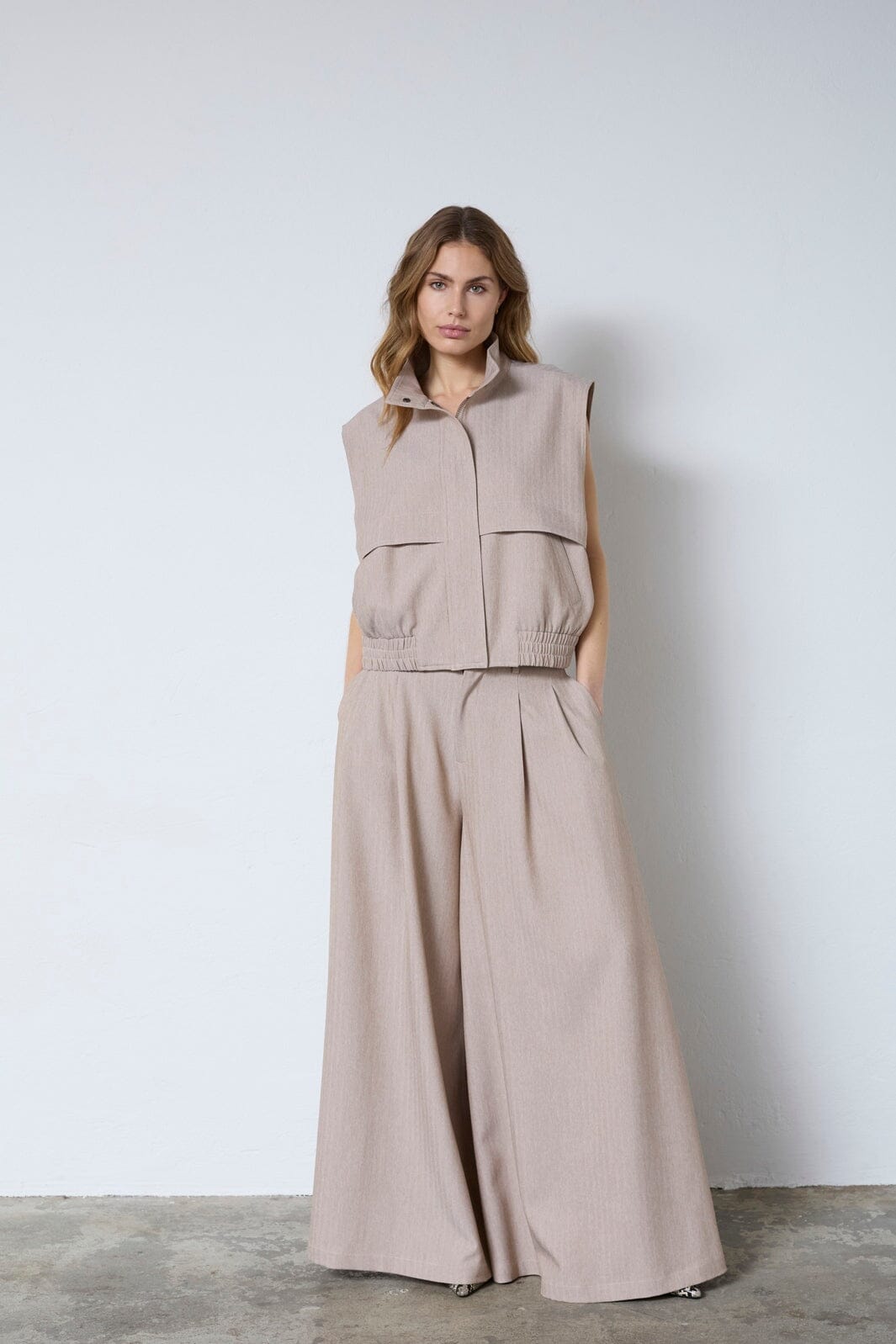 Co´Couture - Marlocc Vest 40063 - 18 - Sand