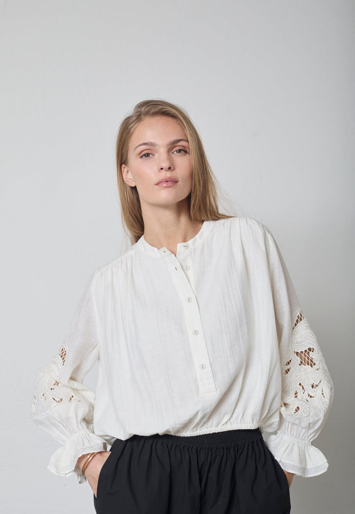 Co´Couture - Stinacc Emb Blouse 45078 - 11 - Off White Bluser 