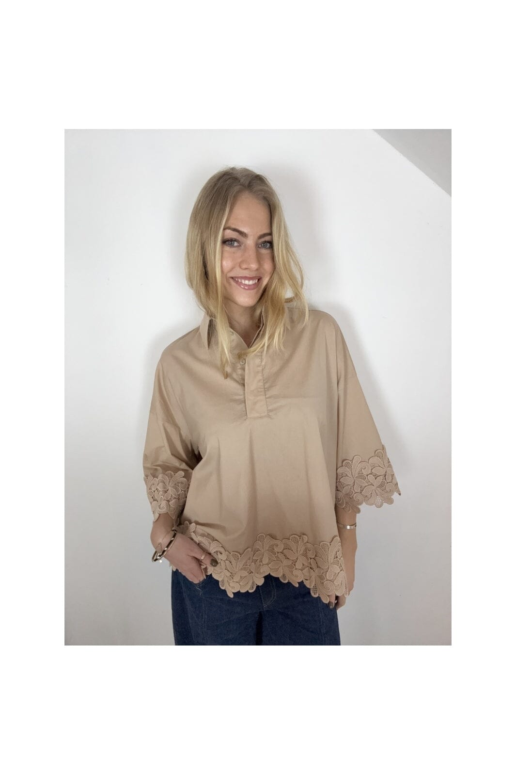 Continue - Klara Embroidery 15118 - Sand