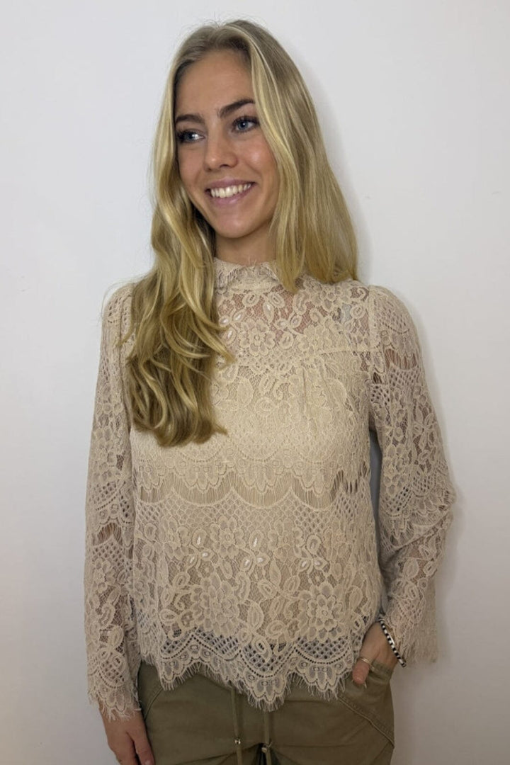 Continue - Valeri 15095 - Nude