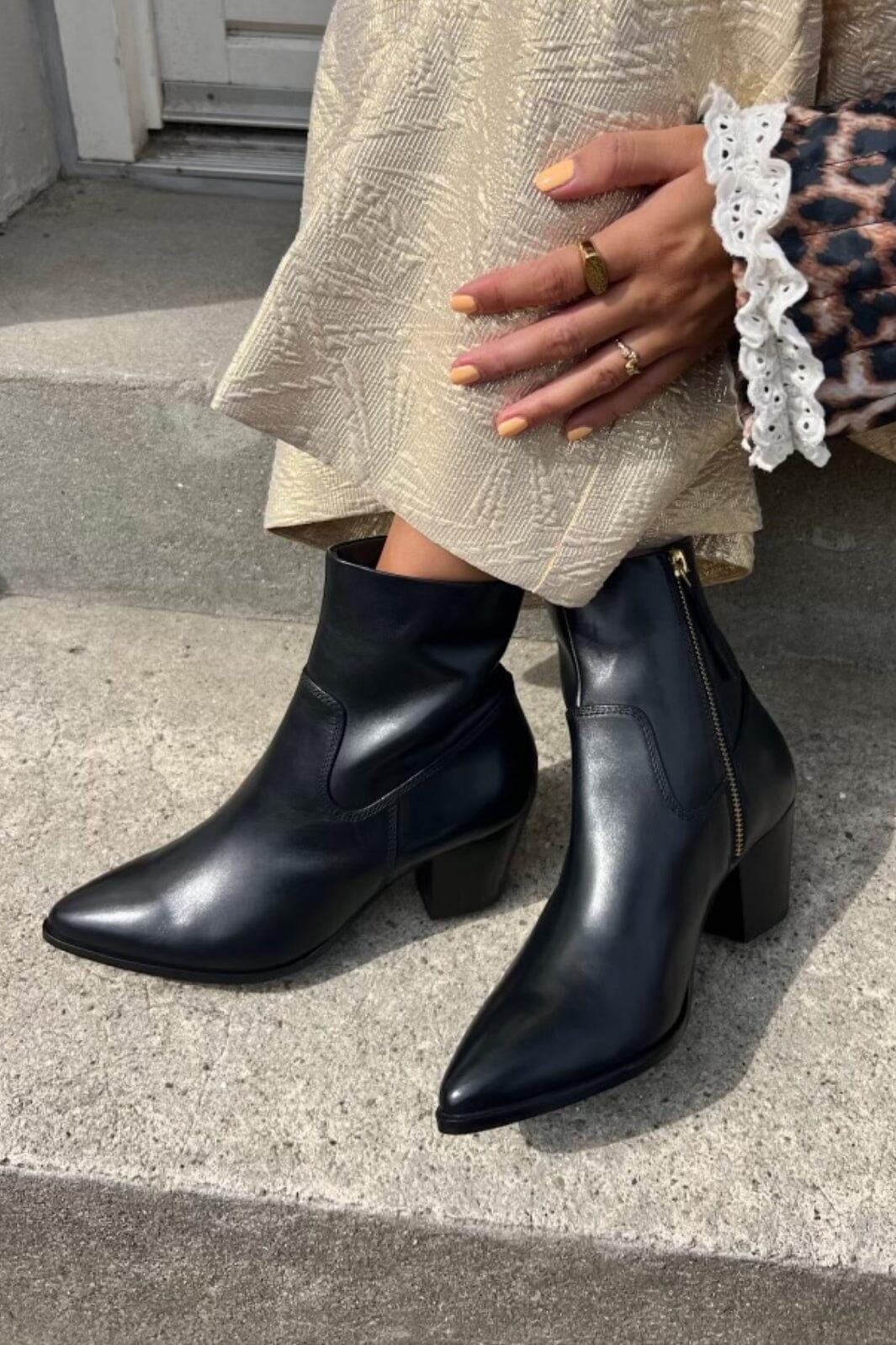 Forudbestilling - Copenhagen Shoes - It'S All About Walking - 0001 Black Støvler 