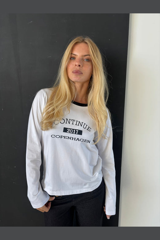 Continue - Dea T Shirt Long Sleve 15341 - White W Black
