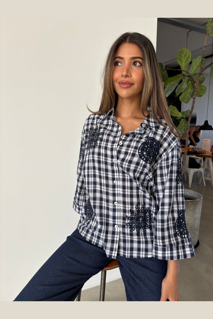 Continue - Emilia Check 15365 - Navy Check