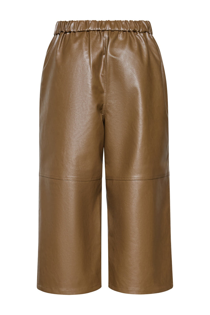 Sisters Point - Emme-Pa 19497 - 200 - Brown