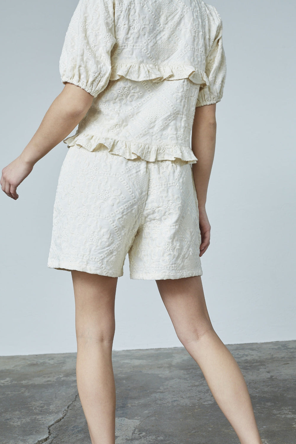 Sisters Point - Gilma-Sho1 19012 - 116 - Beige